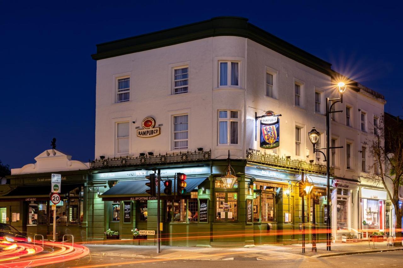 Black Lion Surbiton Εξωτερικό φωτογραφία